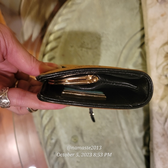 L.A.M.B. by Gwen Stefani Bullseye Wallet Pocket Book Luxury Designer #574 - Picture 10 of 13